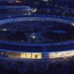 Apple Parkの豪華な日没の映像