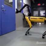 Boston DynamicsのSpotMiniロボットは今や恐ろしいほど進化！
