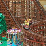 LEGOファンは、90,000ピースを使って、シックスフラッグスのEl Toroジェットコースターを作成