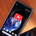 YouTubeライブストリームは、自動キャプション、チャットの再生、検索タグ付きの位置タグが追加