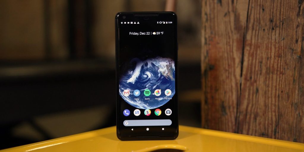 Pixel 2のライブ壁紙の地球上に 南北に伸びる不可解な線が出現 Around Mobile World